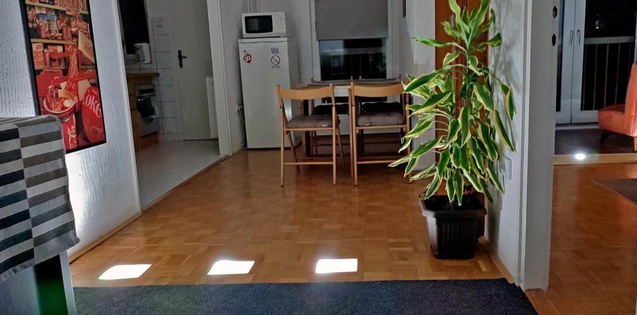 סמדרבו Sokolov Apartment מראה חיצוני תמונה
